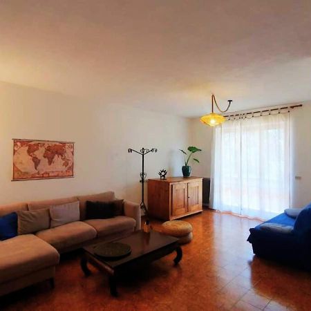 El Lugo Apartment Cola  Luaran gambar